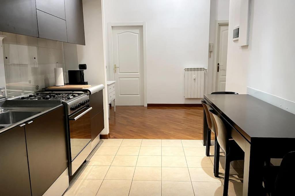Ferienwohnung Amazing Flat With Terrace Mailand Exterior foto