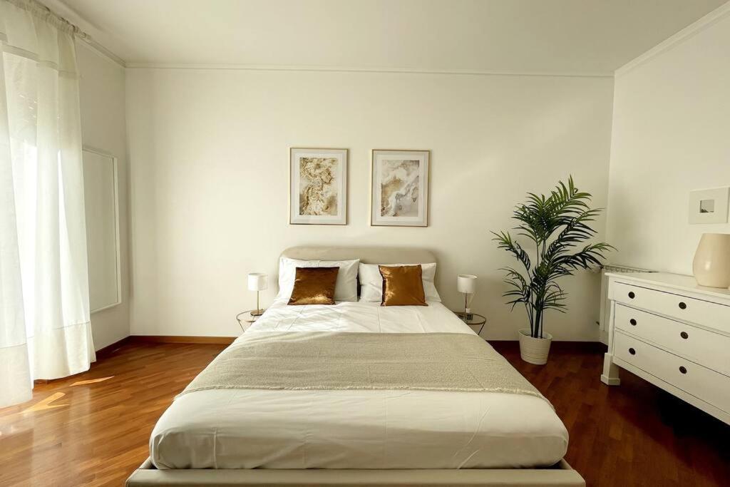 Ferienwohnung Amazing Flat With Terrace Mailand Exterior foto
