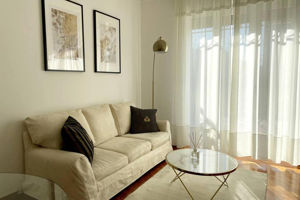 Ferienwohnung Amazing Flat With Terrace Mailand Exterior foto