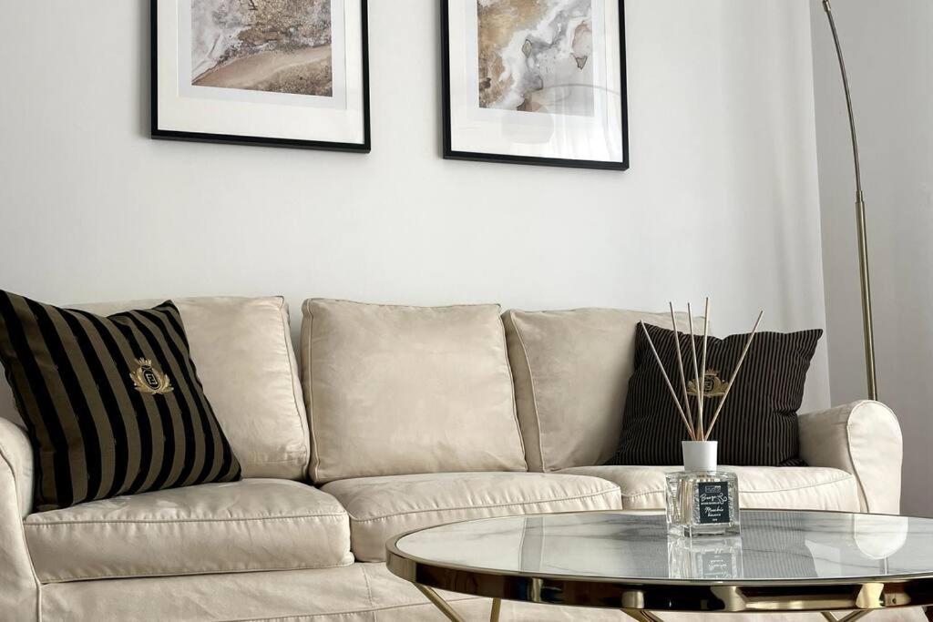 Ferienwohnung Amazing Flat With Terrace Mailand Exterior foto